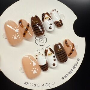 3D Brown Cat Press On Nails - Medium